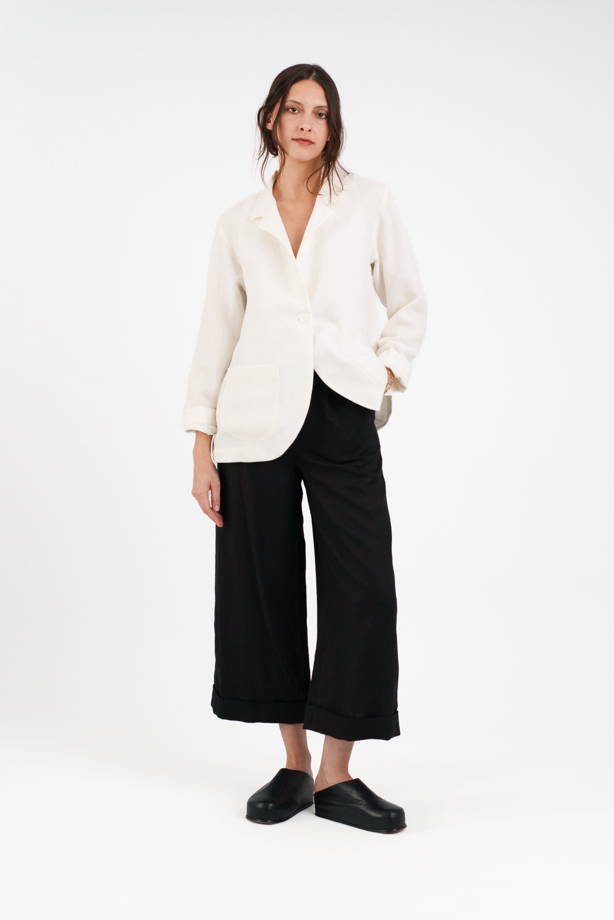 PJ Pant with Cuff in Black Linen