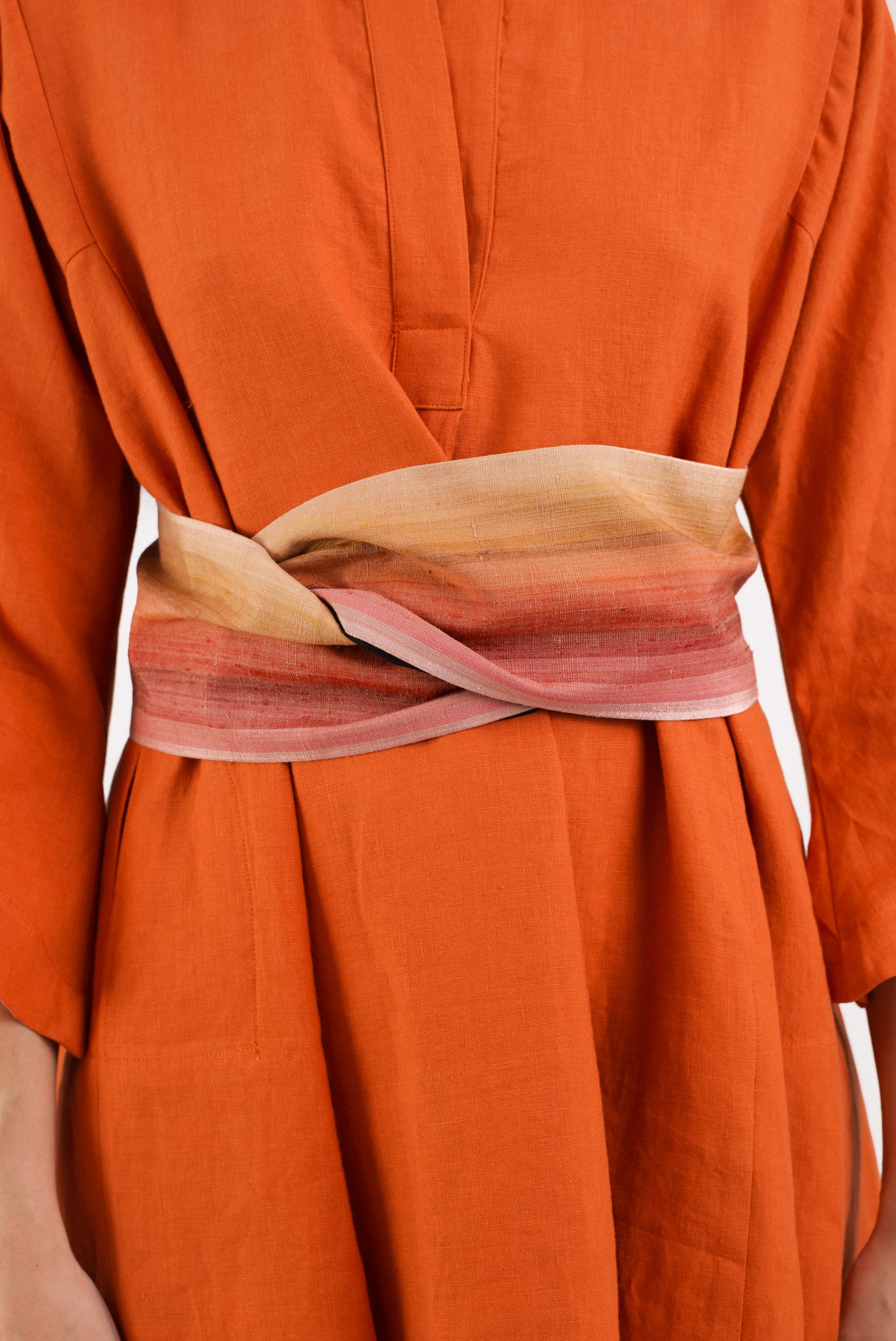 Velcro Twist Belt in Vintage Japanese Raw Silk Ombre