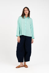 Beverly Shirt in Light Blue Linen