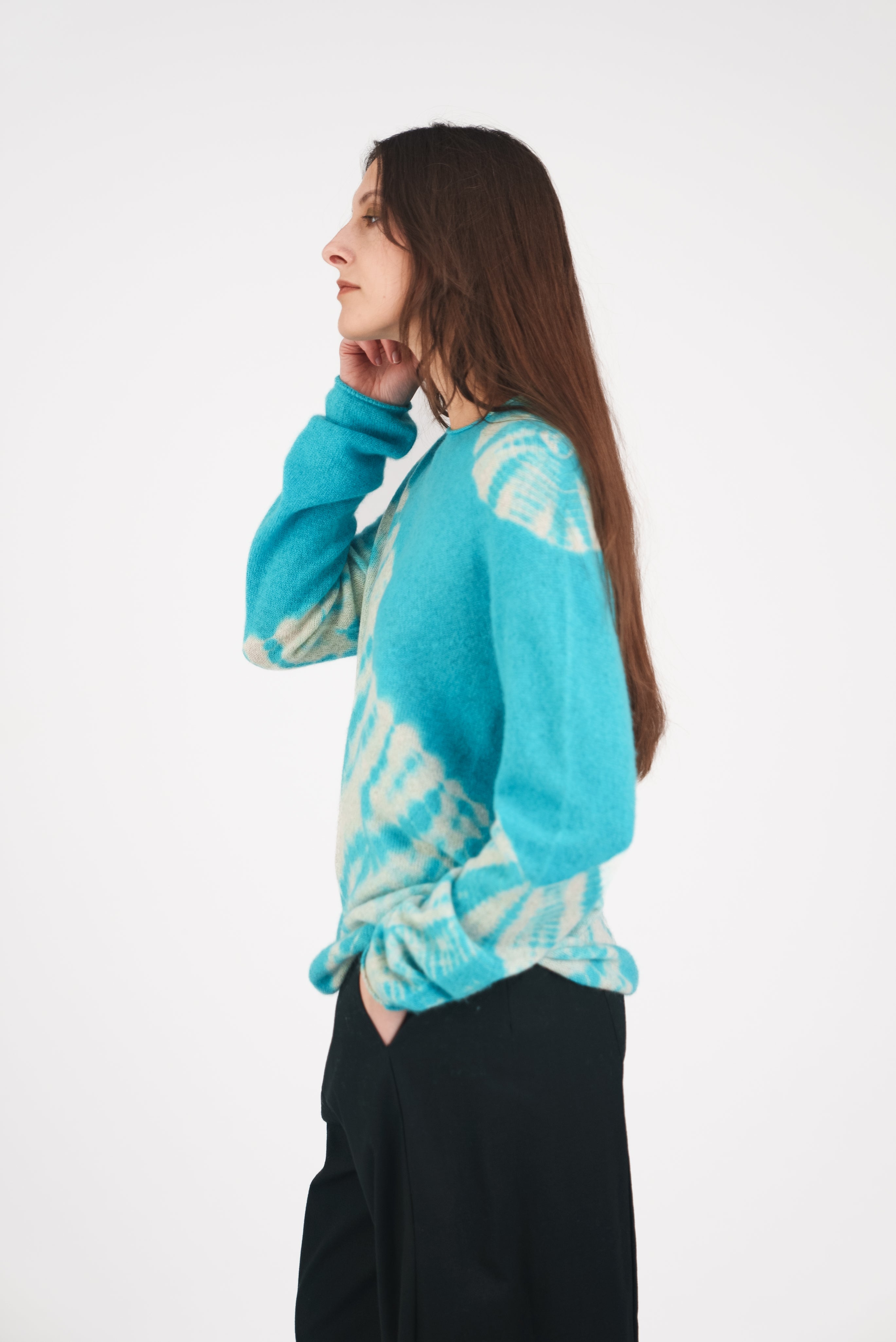 Cashmere Seamless Long Pullover in Turquoise