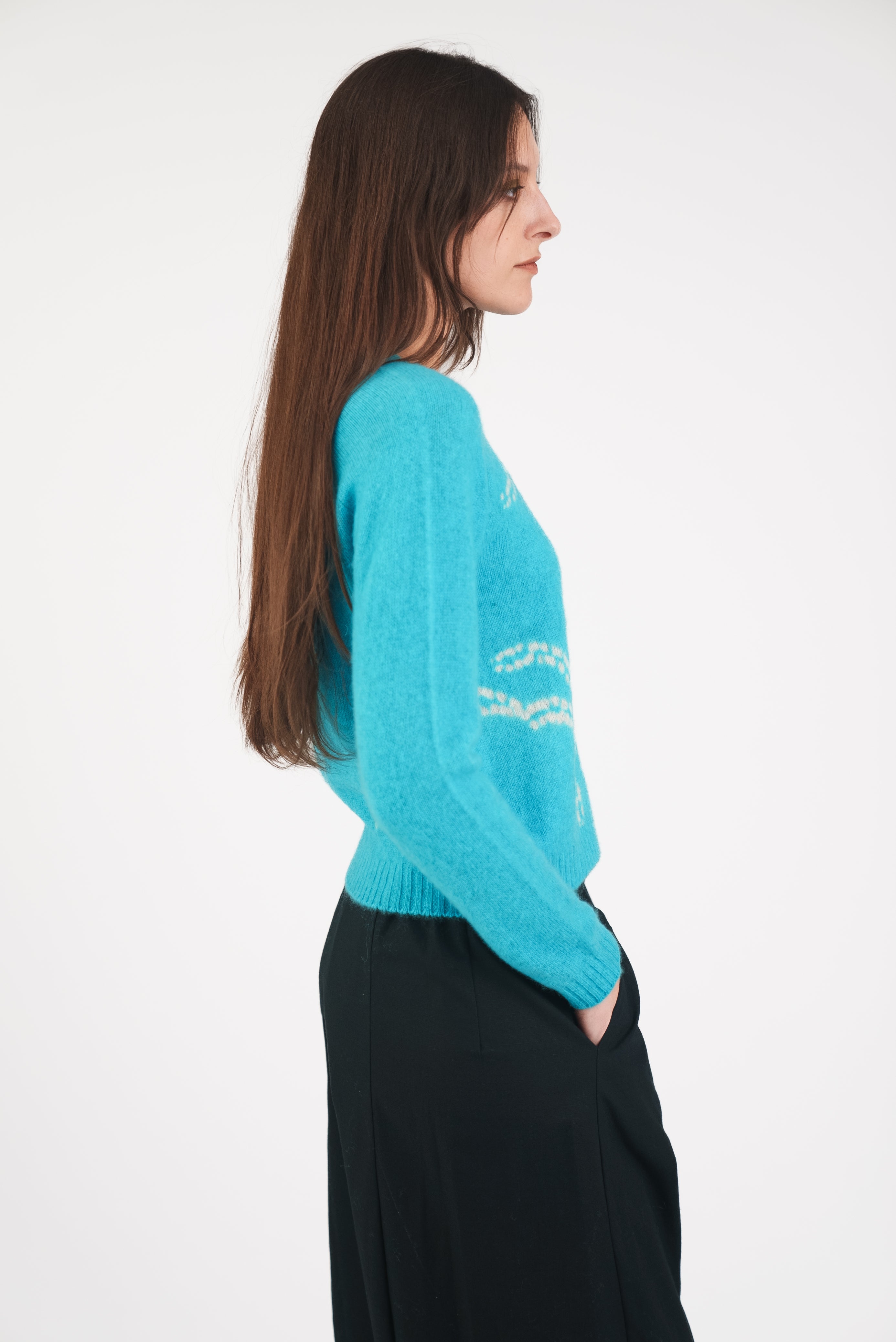 Cashmere Seamless Short Pullover in Turquoise