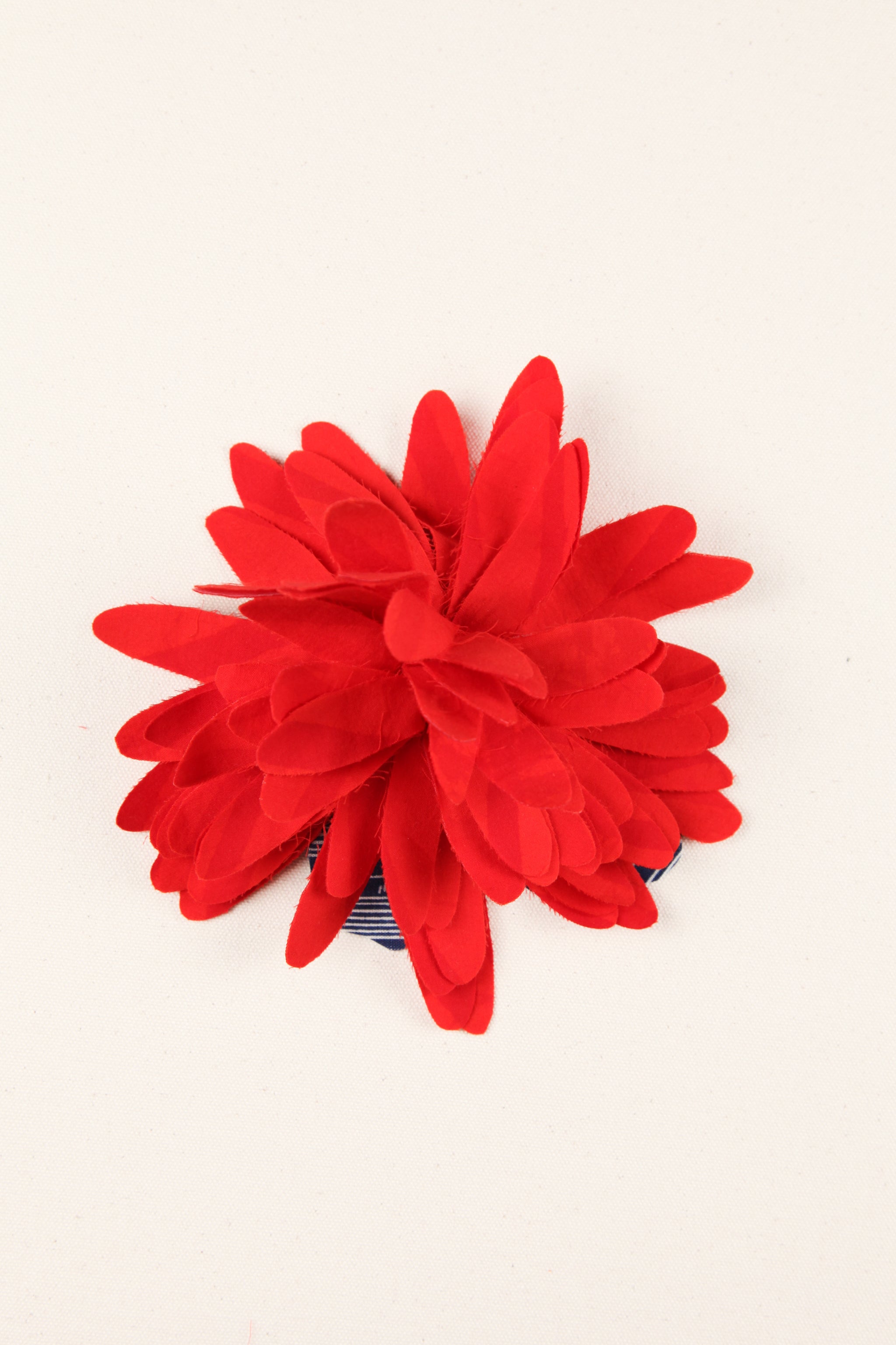 Chrysanthemum Flower Pin - 50