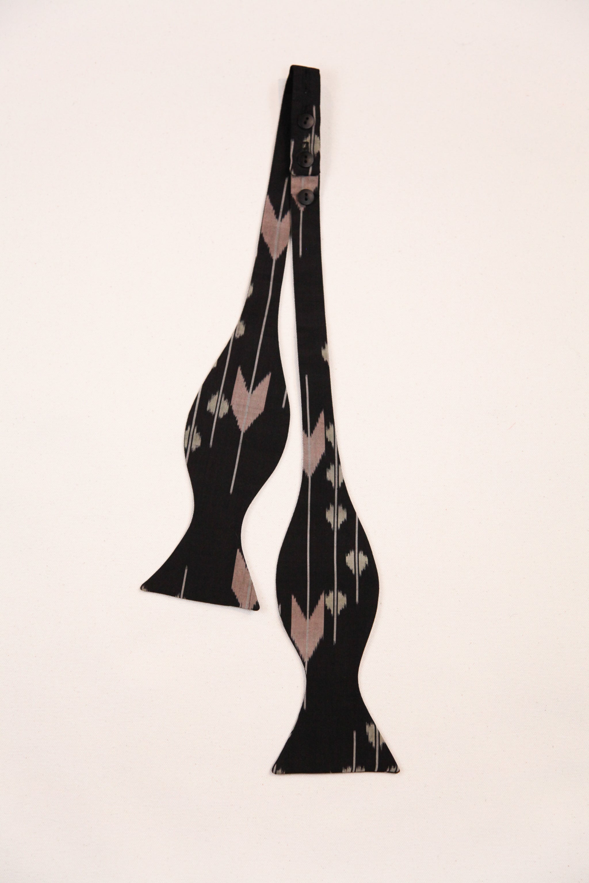 Bowtie in Vintage Japanese Silk - 36