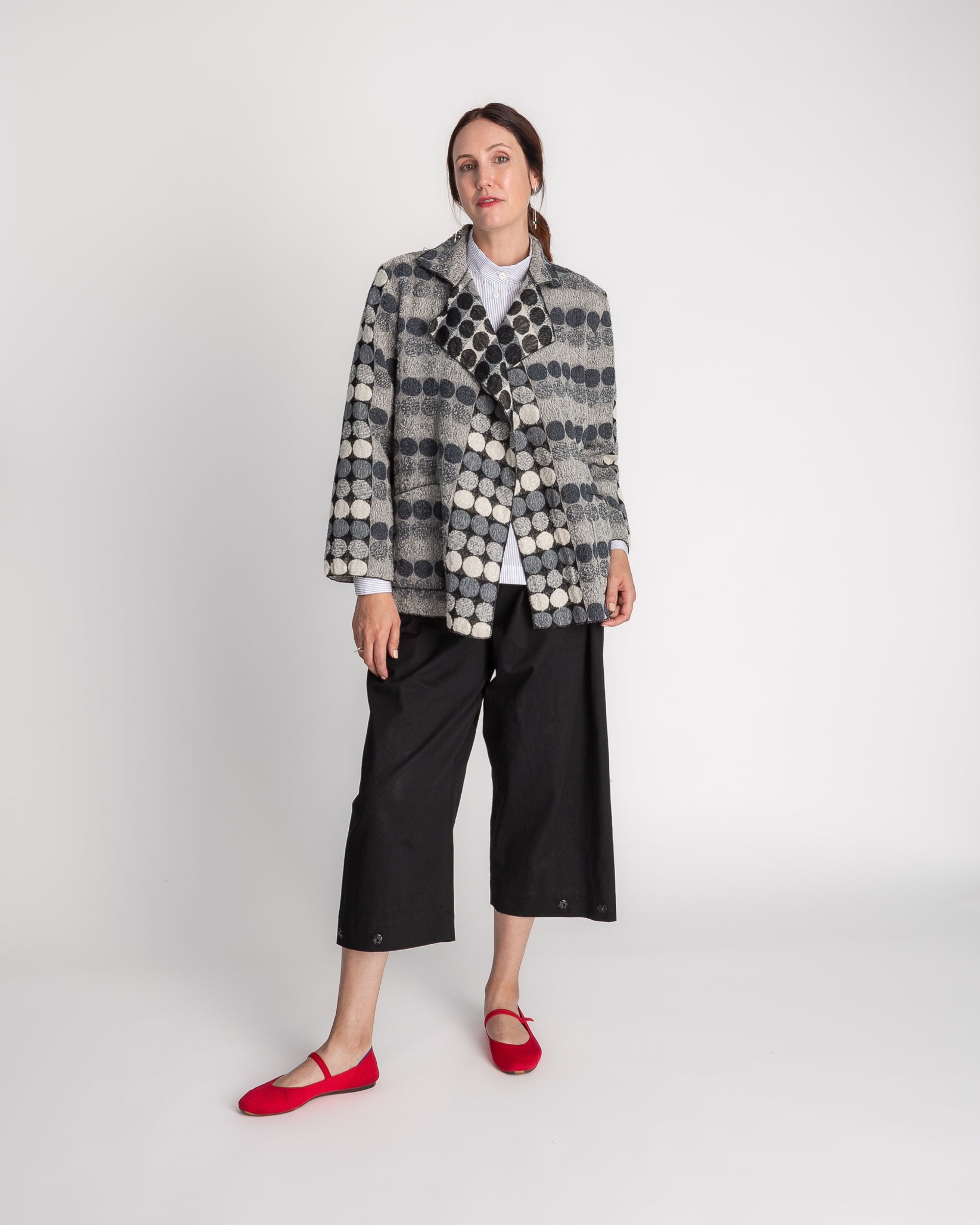 Slim Sweater Jacket in Black and Gray Nuno "Maru Maru" Wool