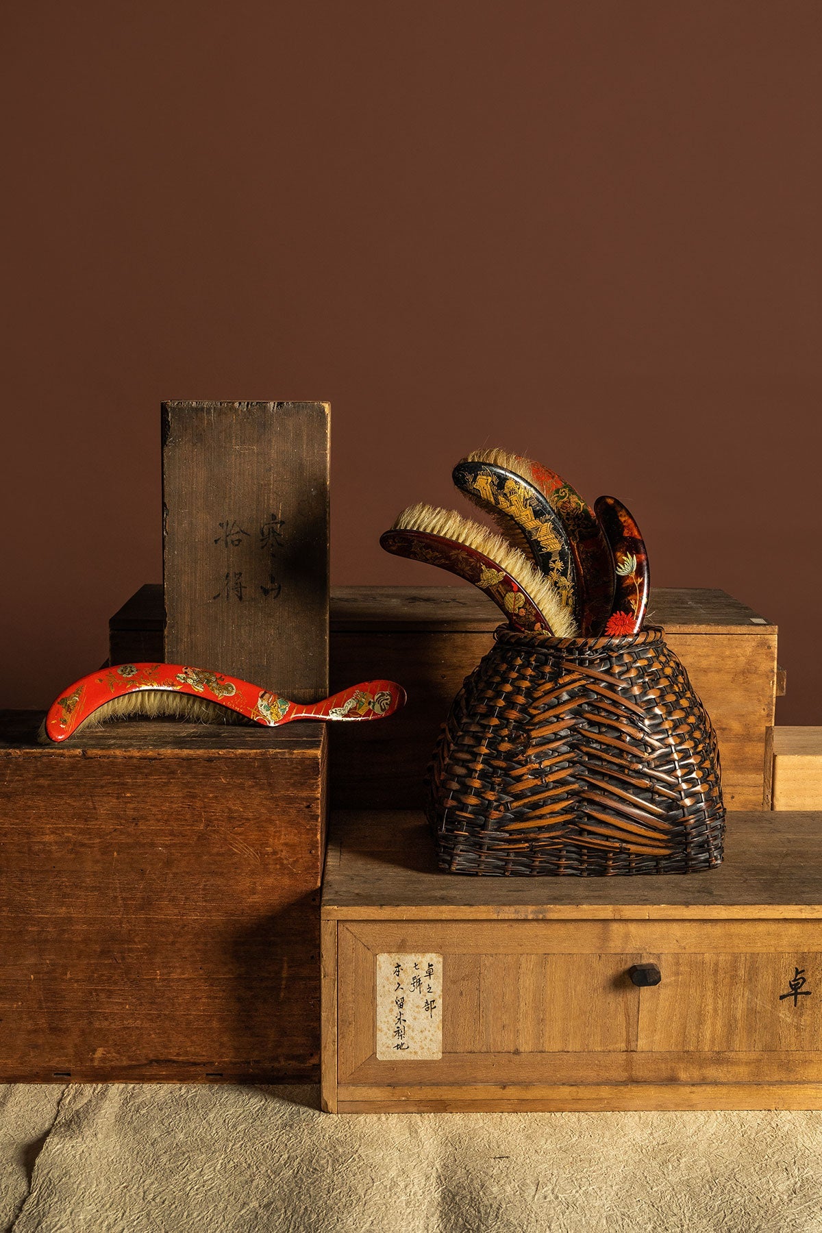 Antique Lacquer BrushesAntiques