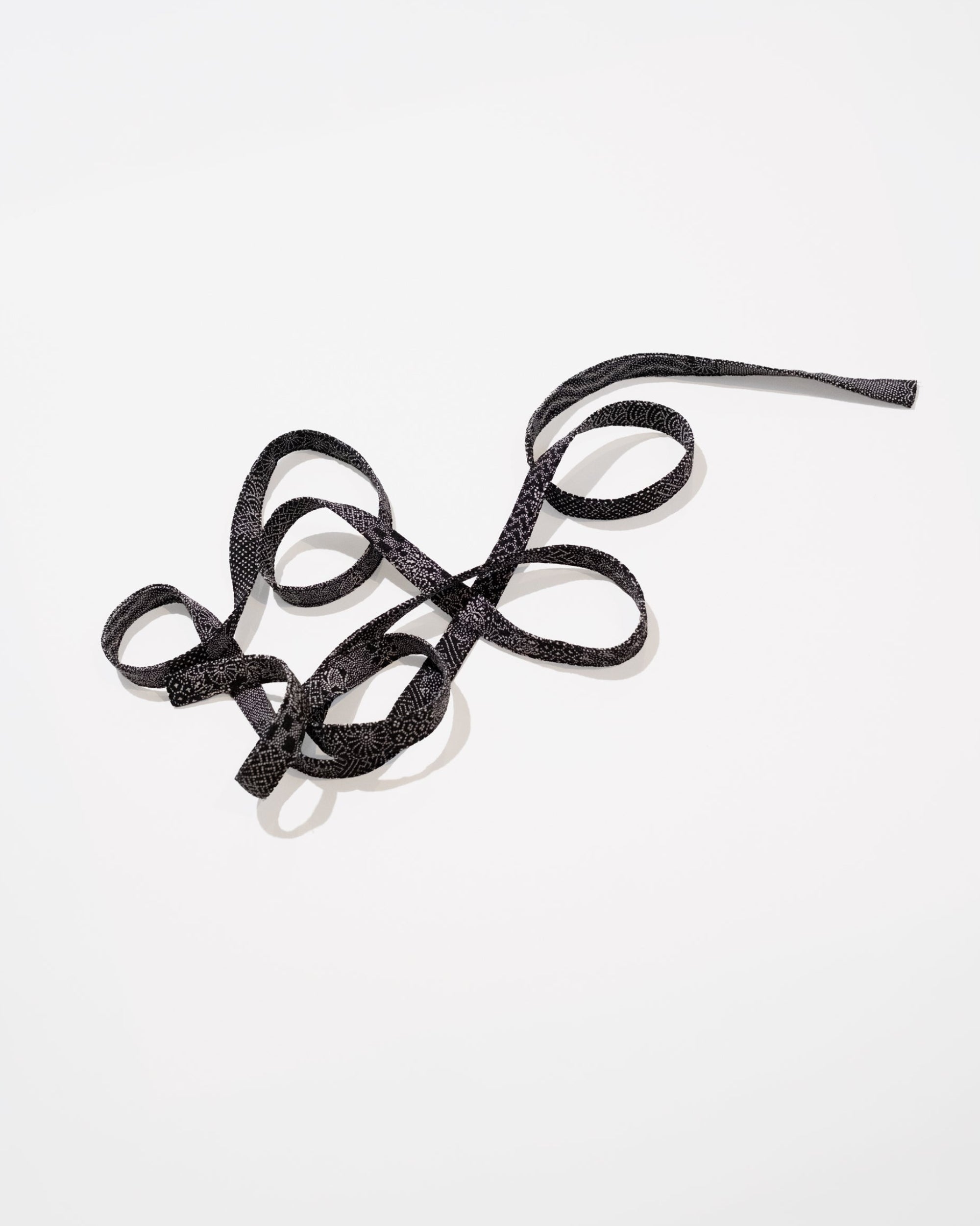 Skinny Ribbon Tie in Vintage Japanese Black and White Printed Silk No.100