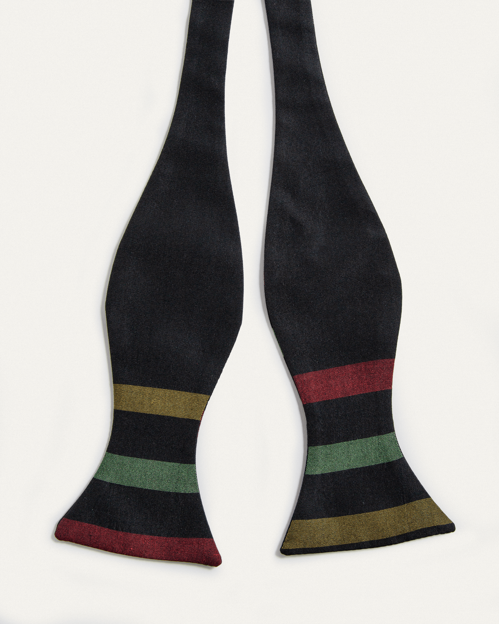 Bowtie in Vintage Japanese Silk - 51Bowties