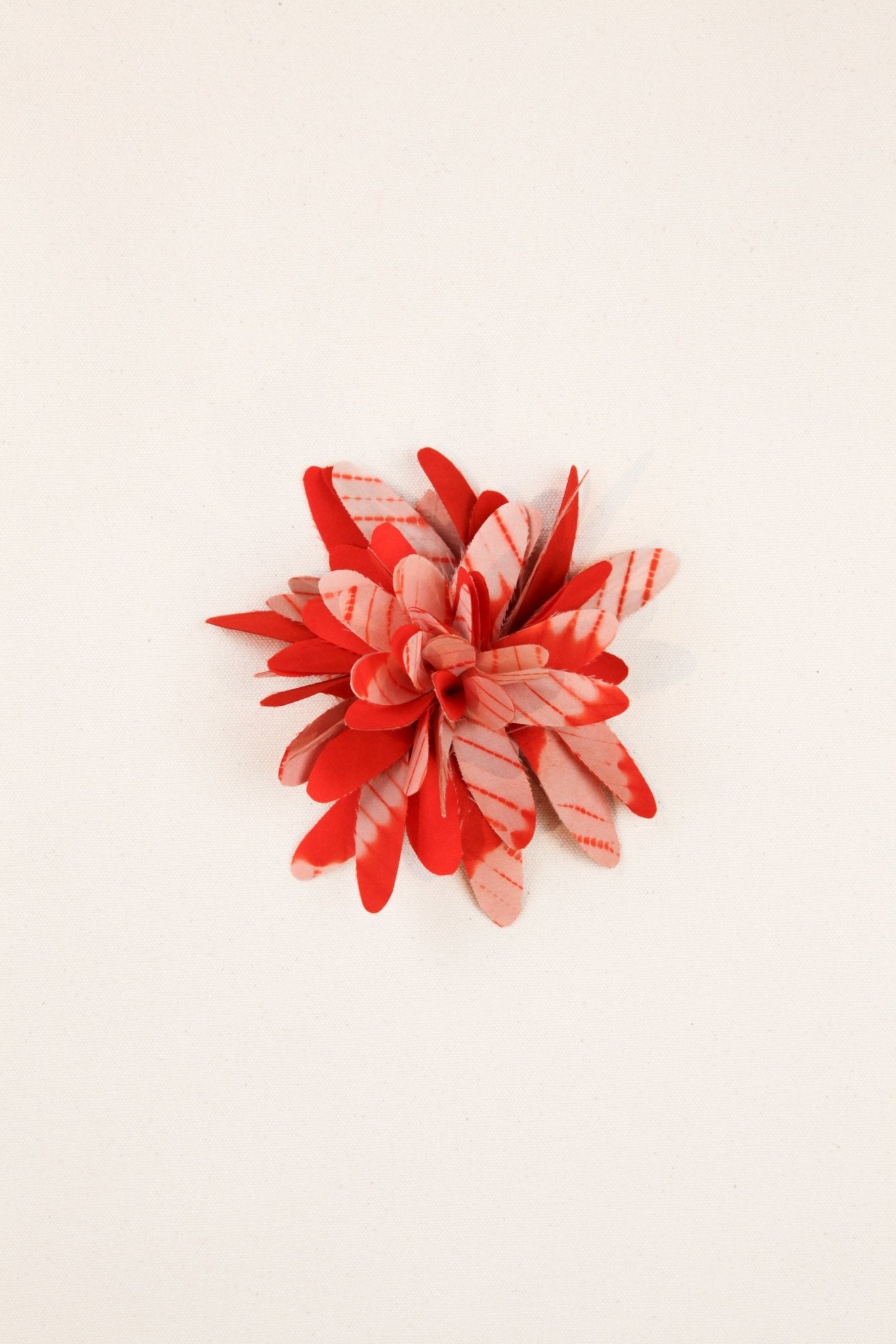 Chrysanthemum Flower Pin - 99