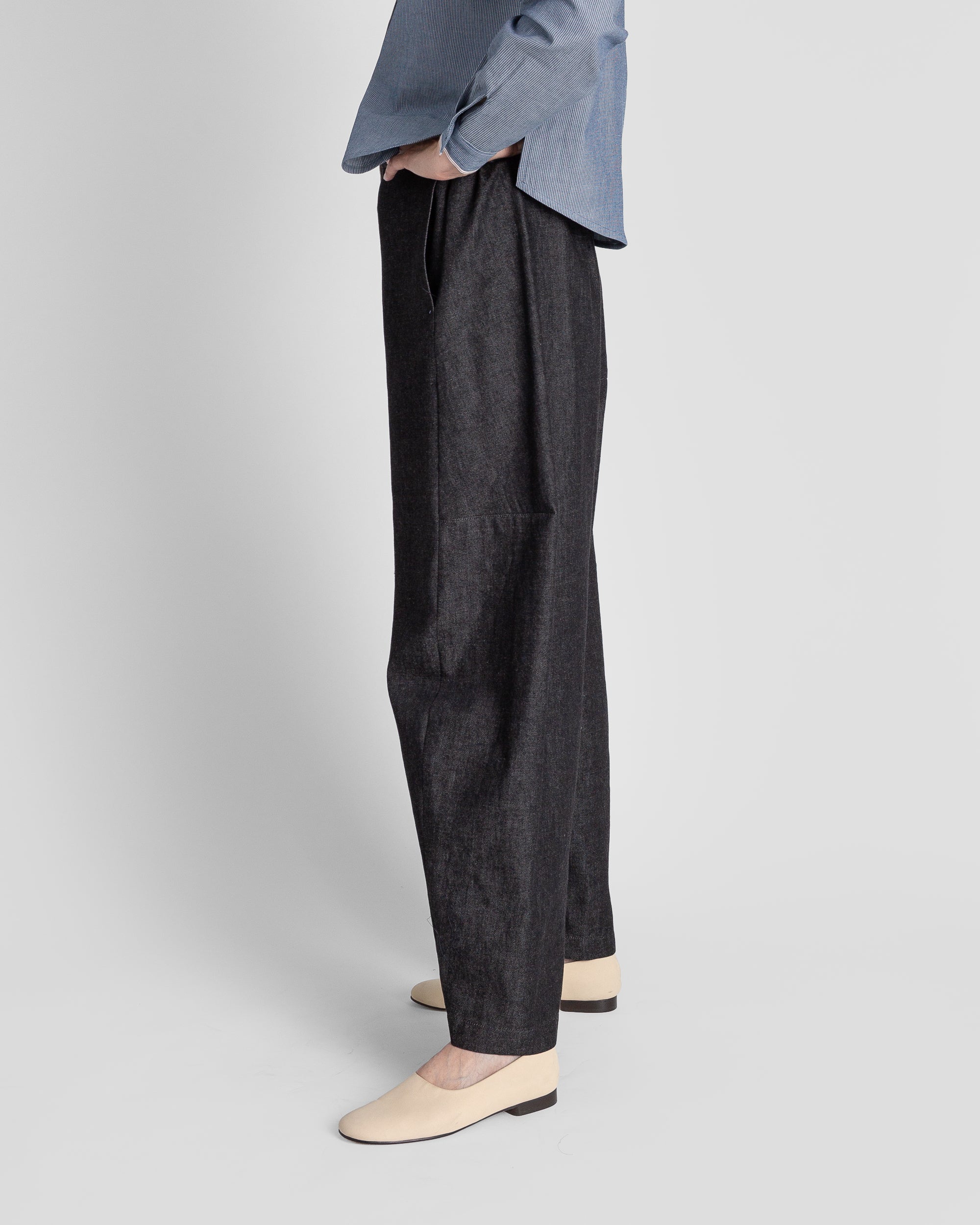 Curve Pant in soft Charcoal Cotton Denim