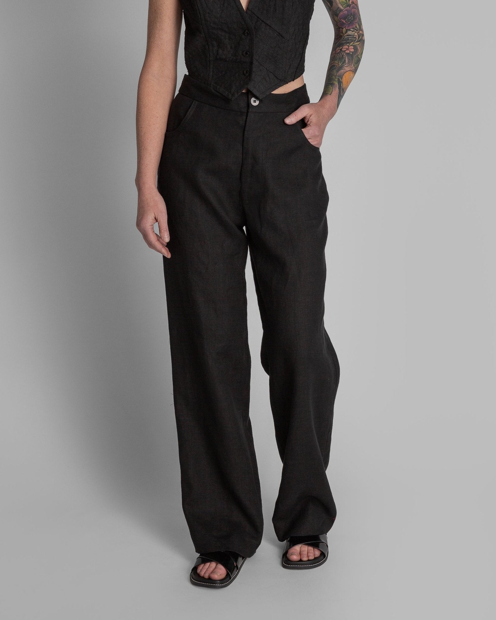 Jean Pant in Black LinenJean Pant
