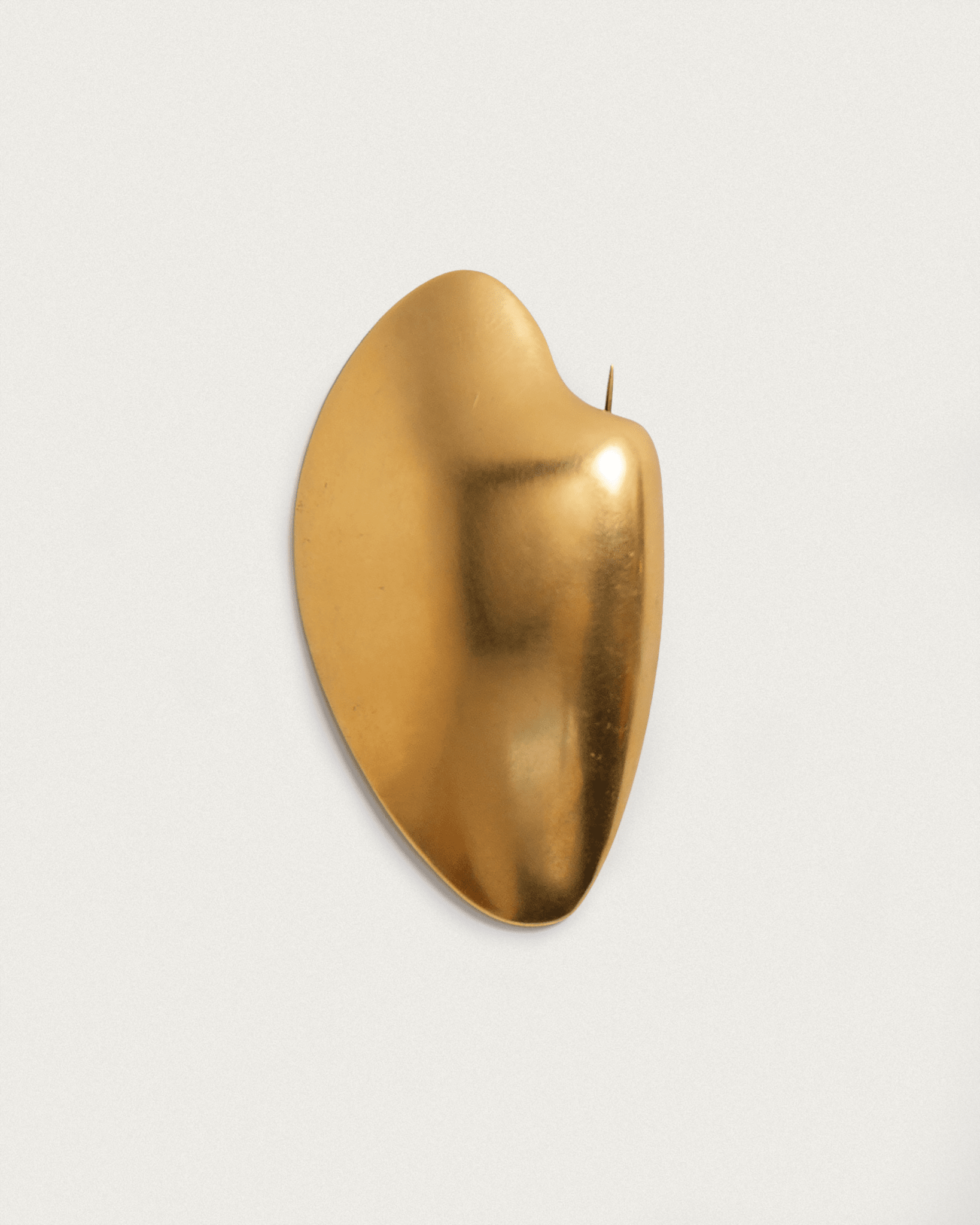 Large Clam Brooch in Yellow Gold PlateBrooches