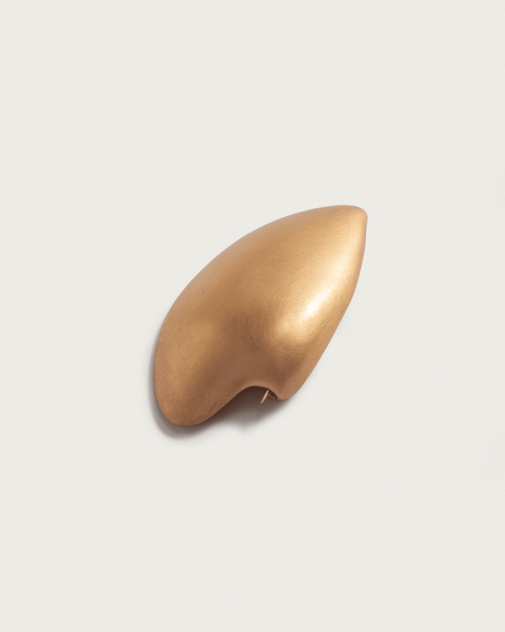 Medium Clam Brooch in Rose Gold PlateBrooches