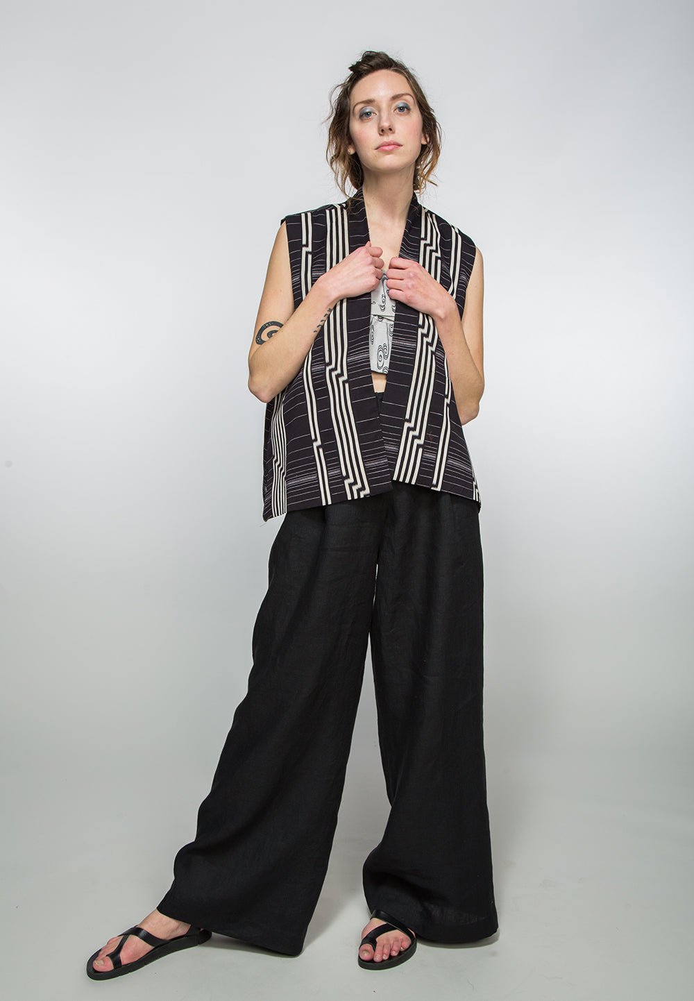 Obi Belt in Vintage Japanese Light Gray Linen with Black Wave Print