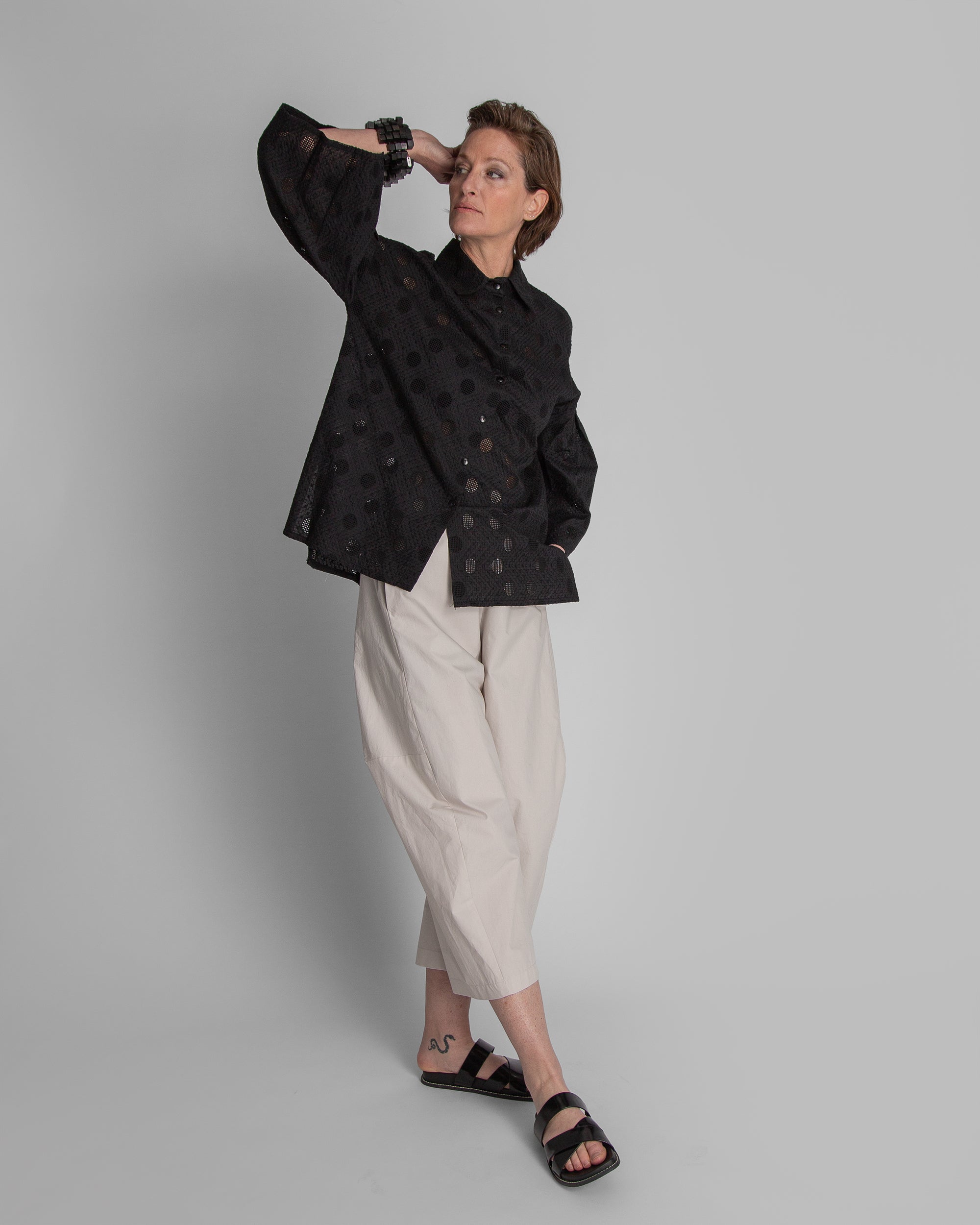 Pleat Blouse in Black Nuno Cotton