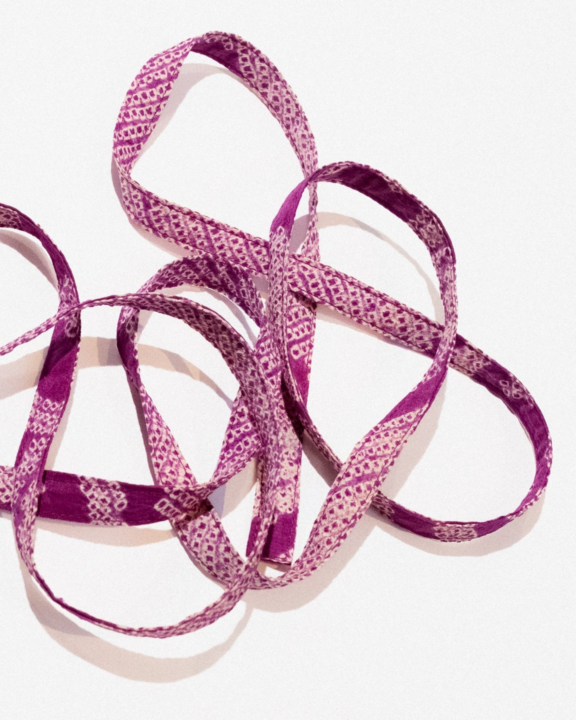 Skinny Ribbon Tie in Vintage Japanese Magenta Silk Tie-Dye No.106