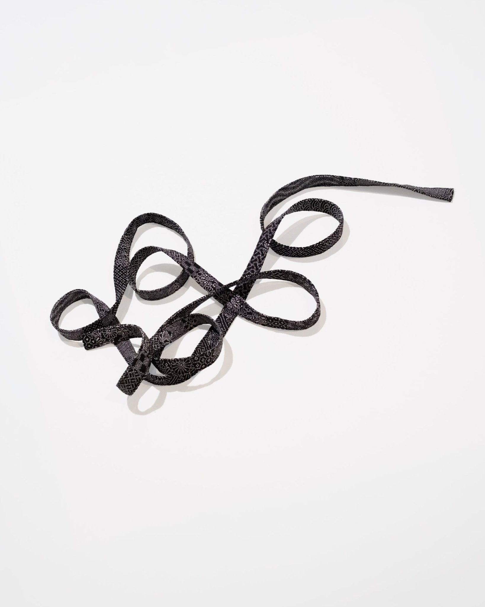 Skinny Ribbon Tie in Vintage Japanese Black and White Printed Silk No.100Skinny Ribbons