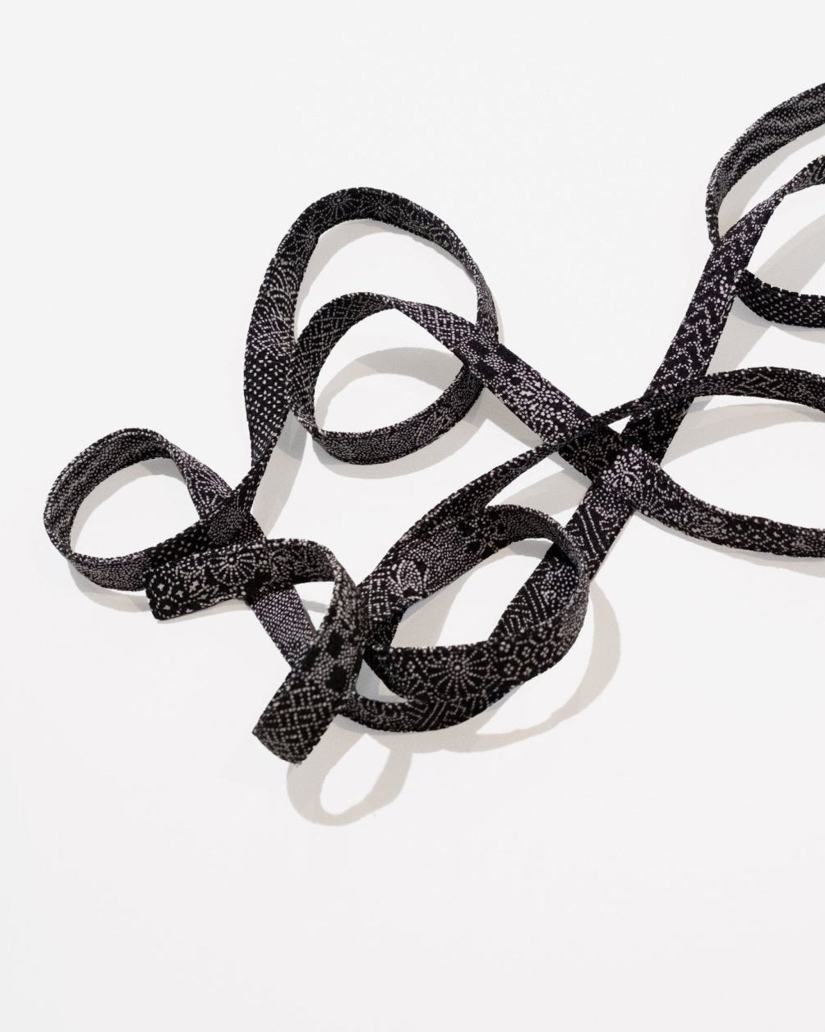 Skinny Ribbon Tie in Vintage Japanese Black and White Printed Silk No.100Skinny Ribbons