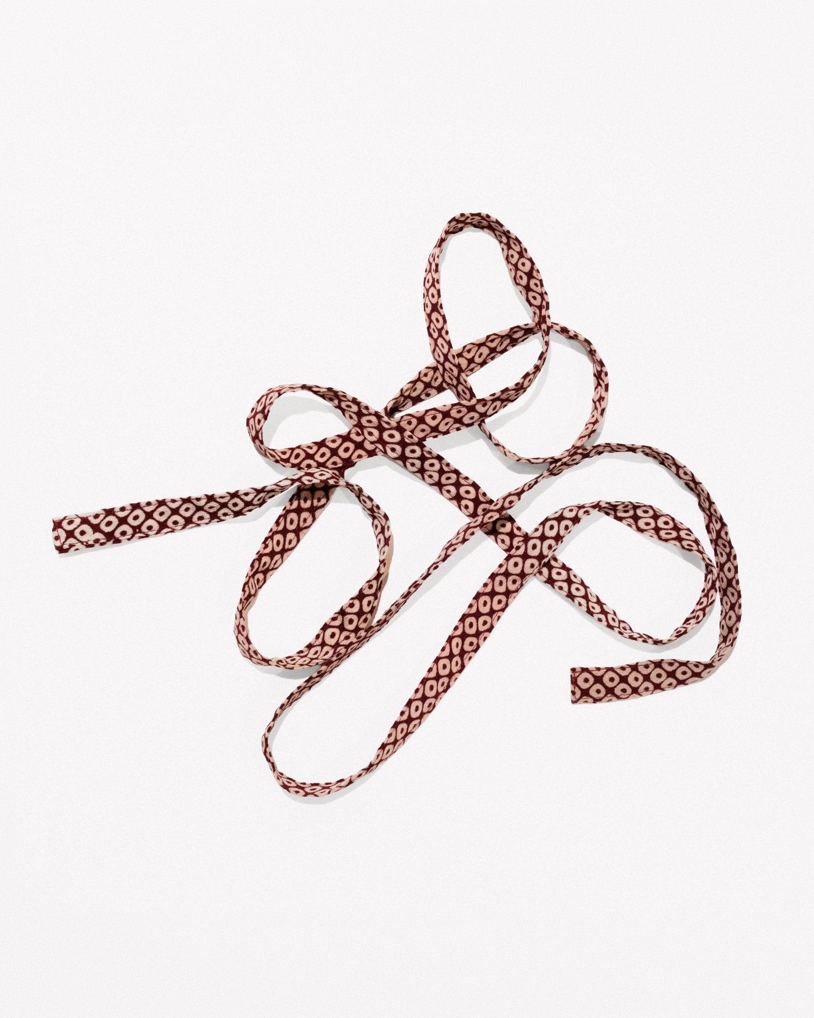 Skinny Ribbon Tie in Vintage Japanese Burgundy Silk Print w. Rings No.110Skinny Ribbons