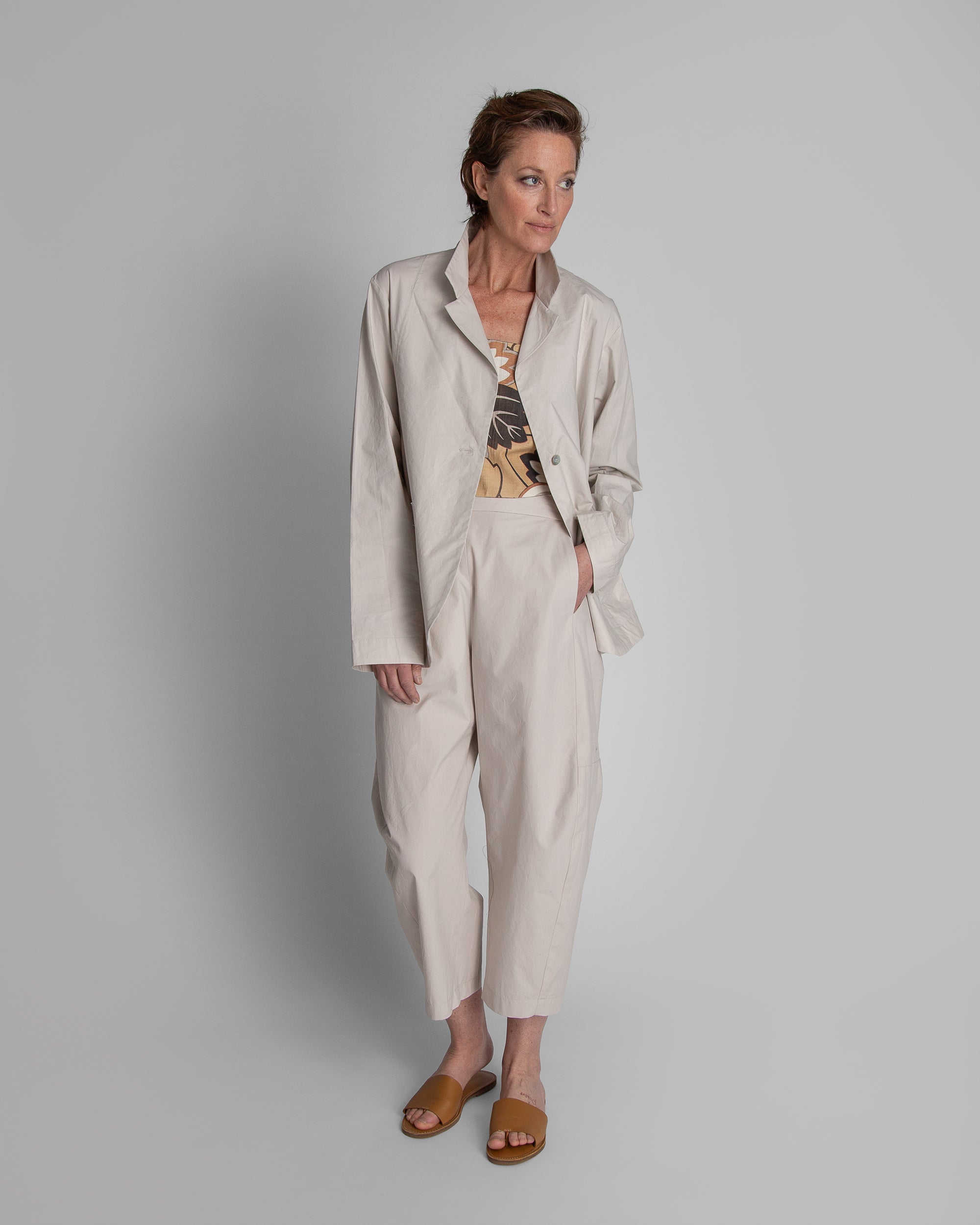 Cropped Curve Pant in Dove Cotton Poplin