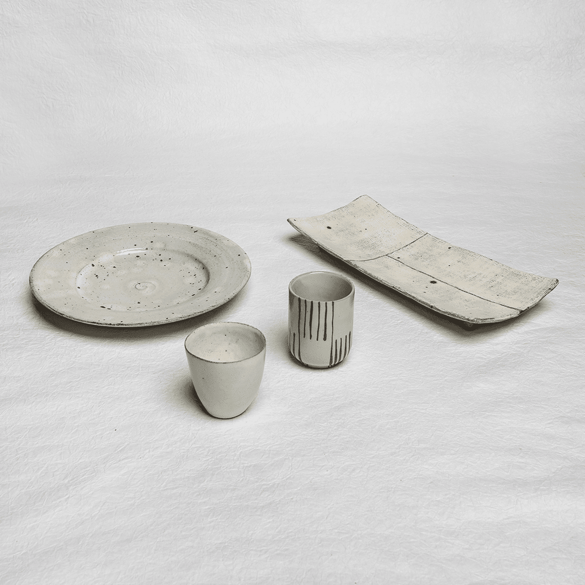 Stoneware Plate with SpecklesServeware