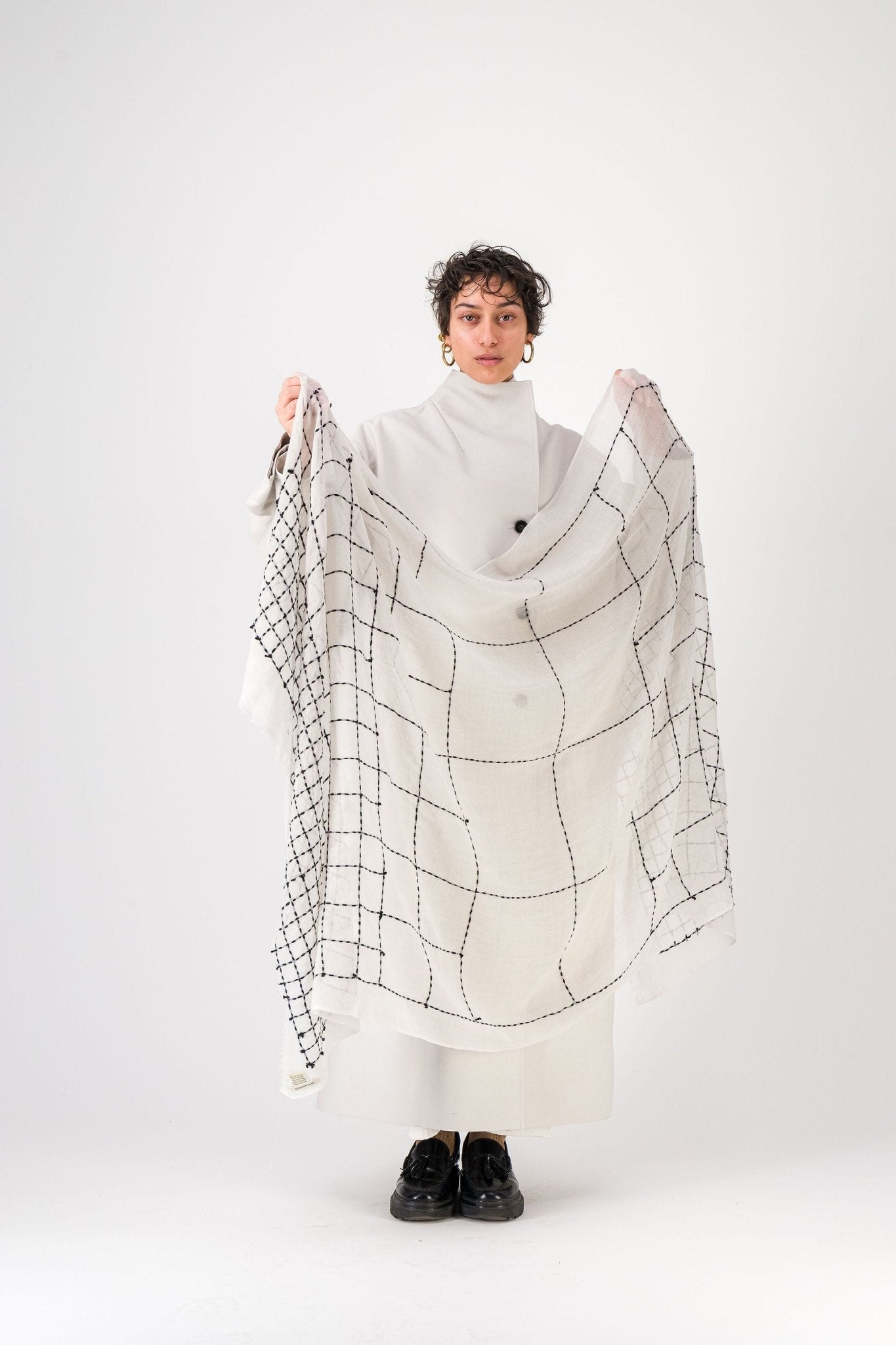 Trame Off-white Embroidered Wool and Silk StoleScarves
