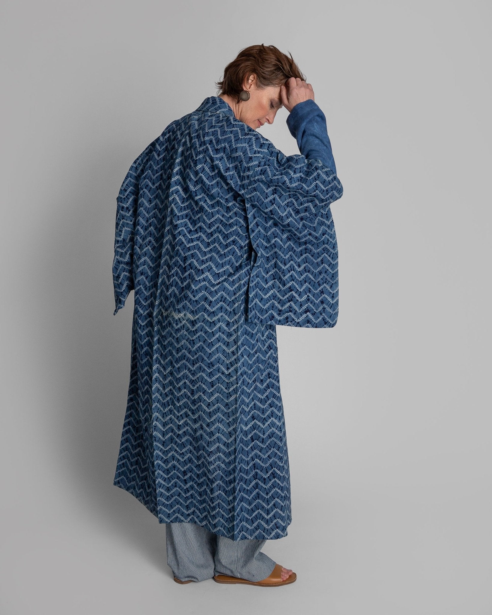 Yukata Kimono in Indigo and White Tie - Dyed CottonKimonos