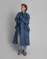 Yukata Kimono in Indigo and White Tie - Dyed CottonKimonos